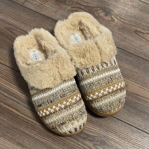 Serra Beige Faux Fur Slippers
